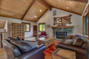 Tahoe Woods - Tahoe Park Cabin w Hot Tub, Fireplace, Near Skiing!